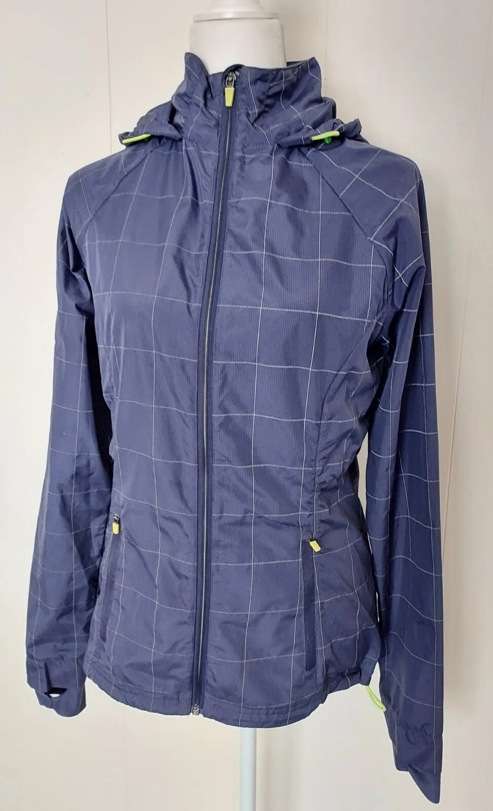 sweaty-betty lightweight plaid thumb holes jacket