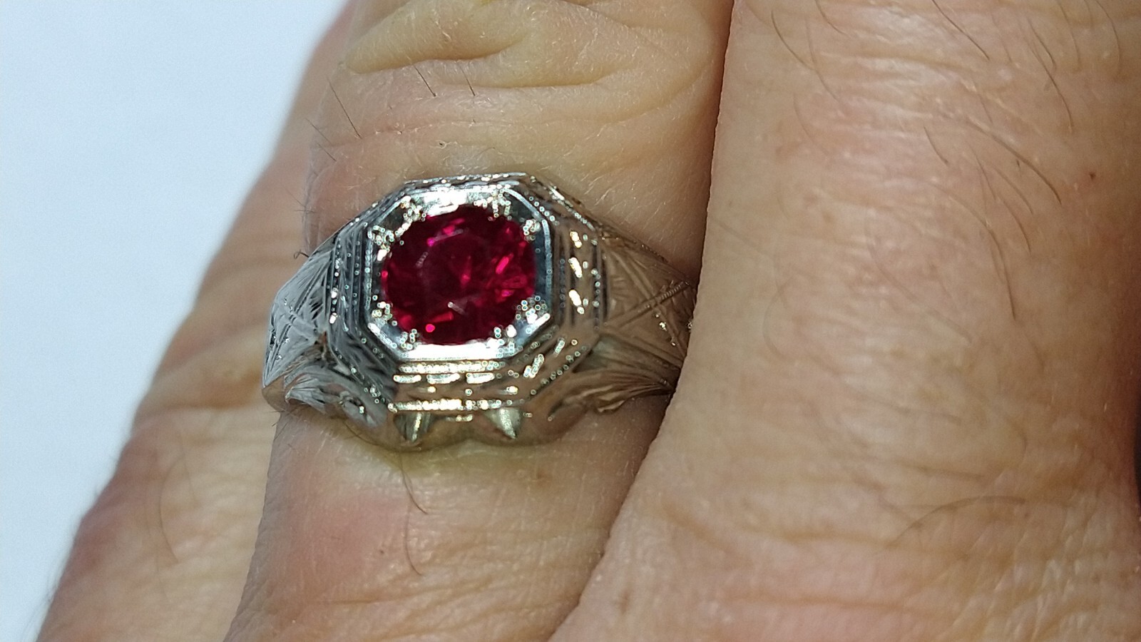 Solid 17k white gold lab-created ruby ring 7.12 g… - image 9
