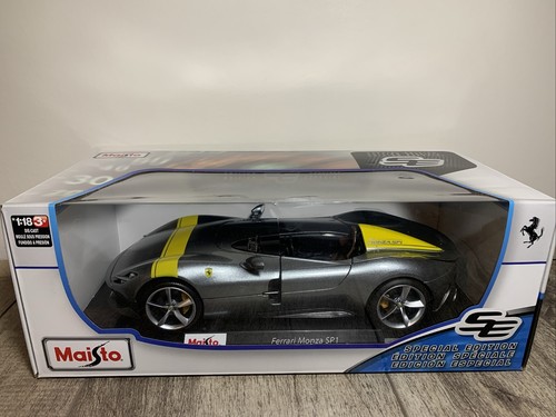 Maisto 1:18 Ferrari Monza SP1 Special Edition 90159314516 - Picture 2 of 4