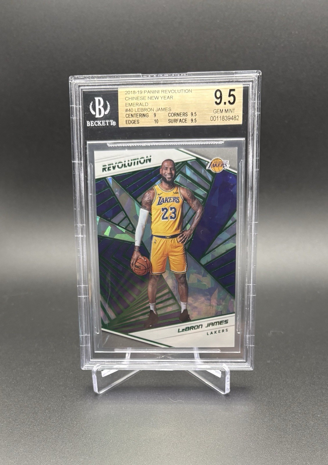 LeBron James 2018-19 Panini Revolution #40 Chinese New Year Emerald /88 BGS 9.5