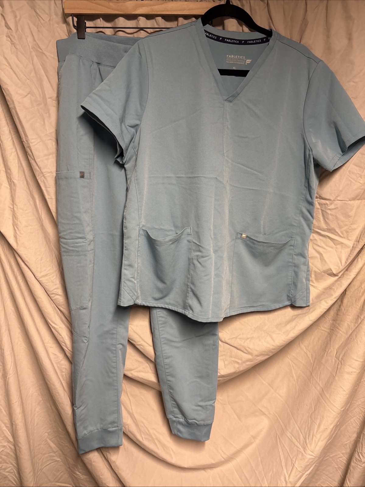 Fabletics Scrub Set Women’s Joggers And Top Size Xl Blue