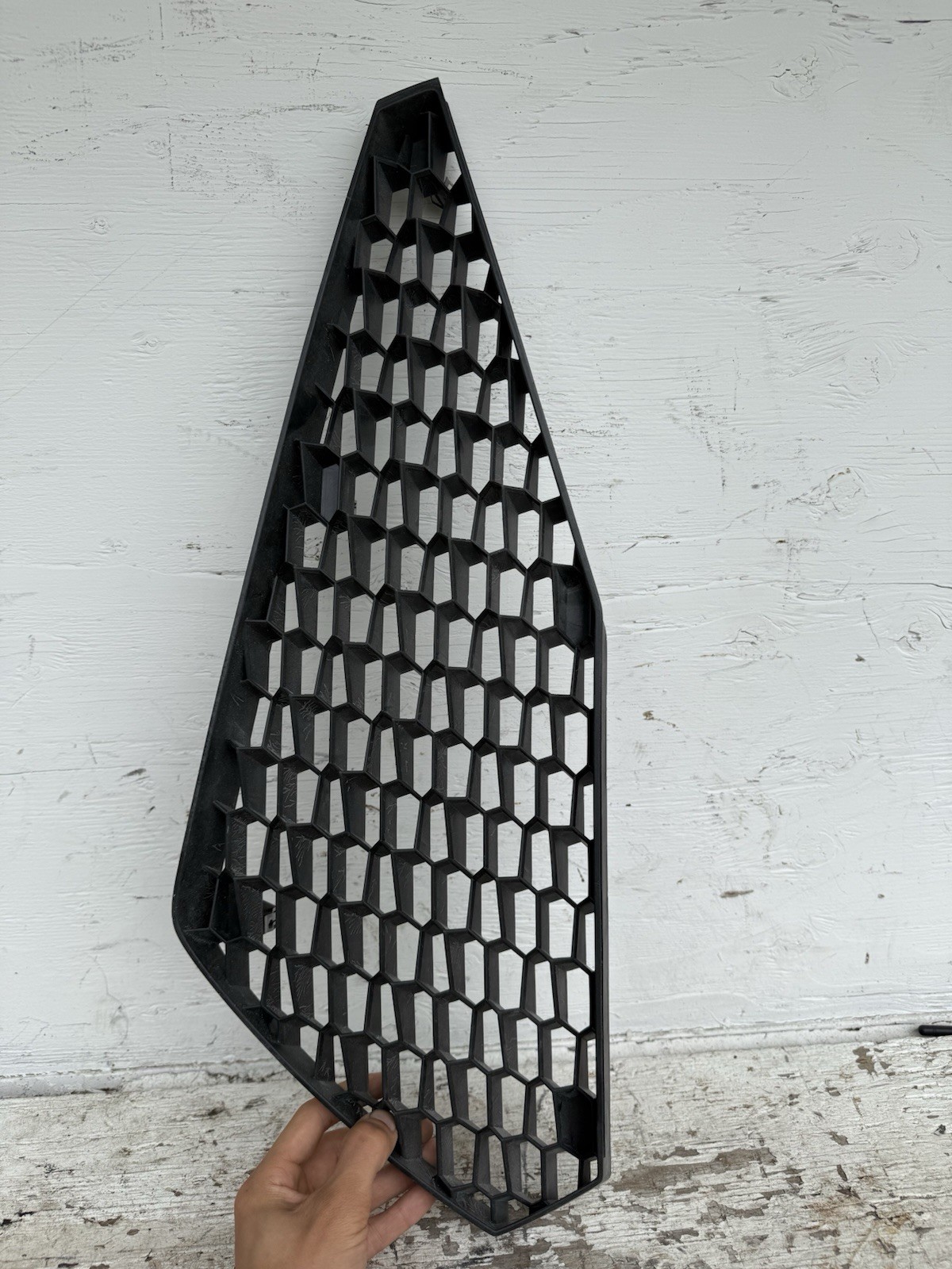 LAMBORGHINI HURACAN FRONT RIGHT BUMPER GRILLE 4T0-807-682