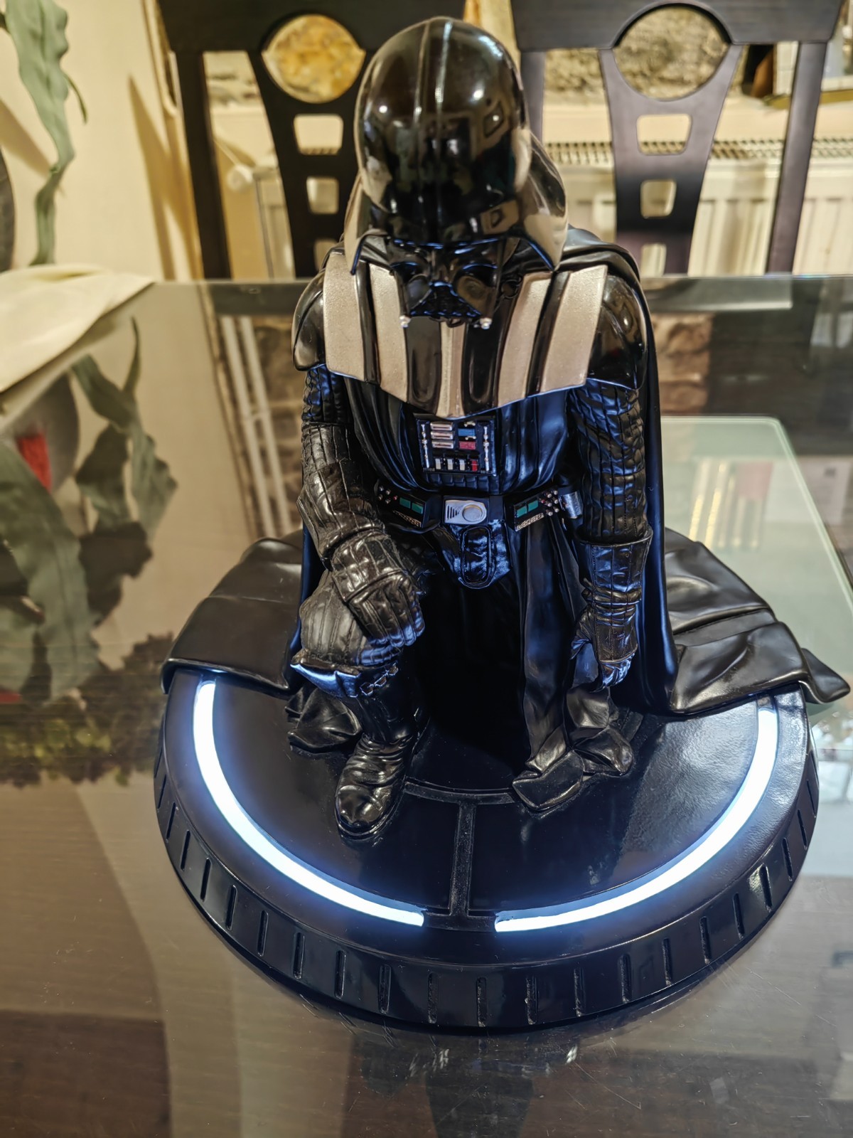 Darth vader statue - empire strikes back