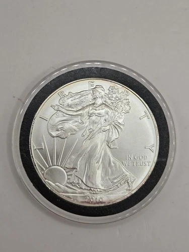 2010 American Silver Eagle 1 Oz .999 Fine Silver Coin - Uncirculated