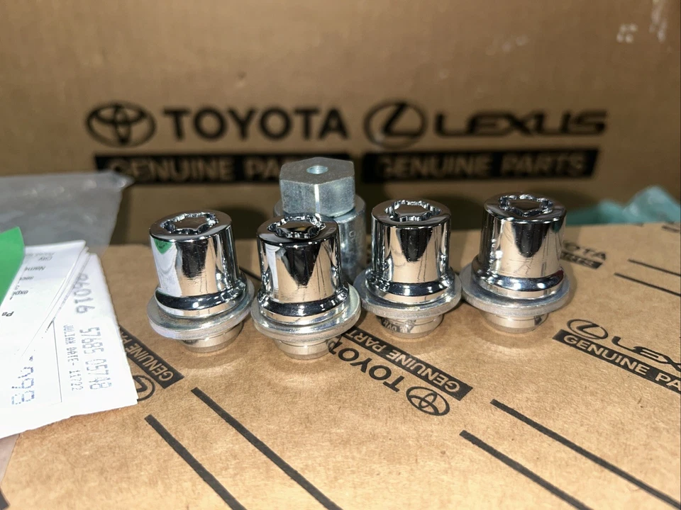 Juego de bloqueo de rueda Lexus RX350 Series 2016-2022 / Serie NX 2015-2021, nuevo Foto 4 de 4