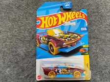 Track Manga HW Art Cars Hot Wheels - Card Damaged