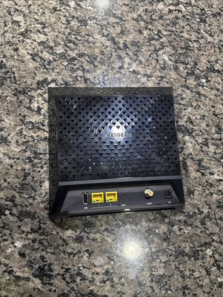 NETGEAR AC1600 Wifi Cable Modem Router C6250 - Black (C6250-100NAS) - Image 2 of 4