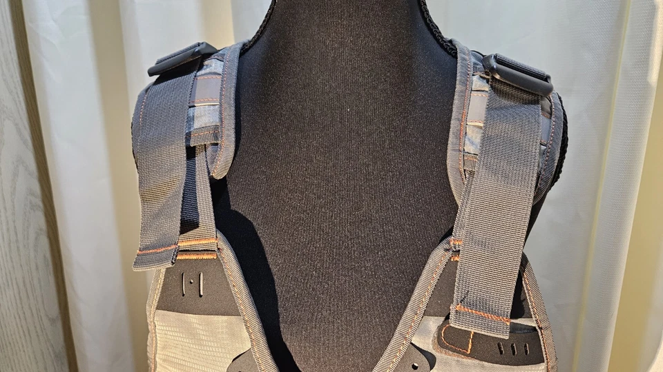 NWT Bassdash Fishing Vest OSFA Gray With Orange Multiple Pockets And Drink Spot - Image 3 of 4