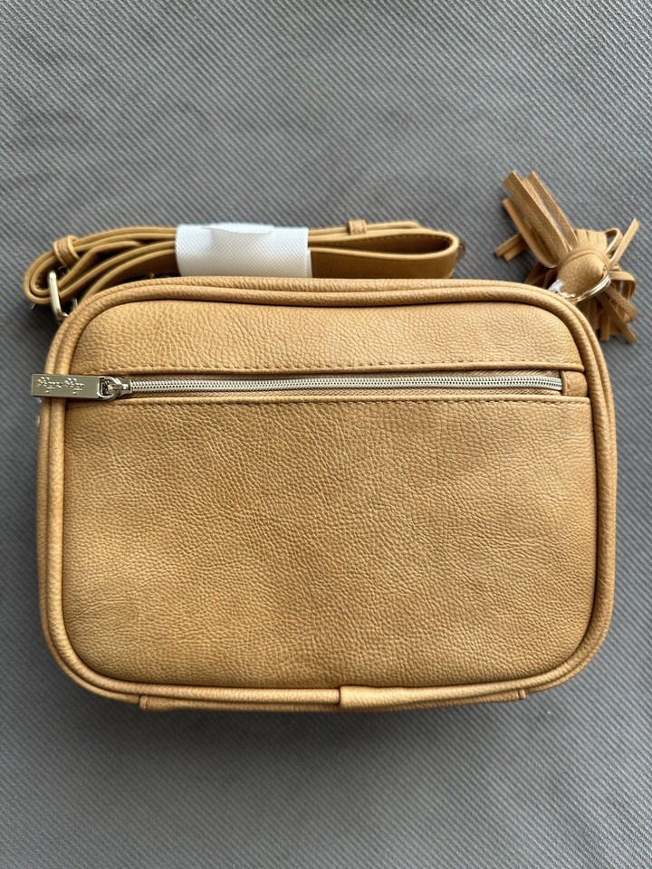 NWT Chelsea+Cole for Itzy Ritzy Crossbody Diaper Bag in Caramel eBay