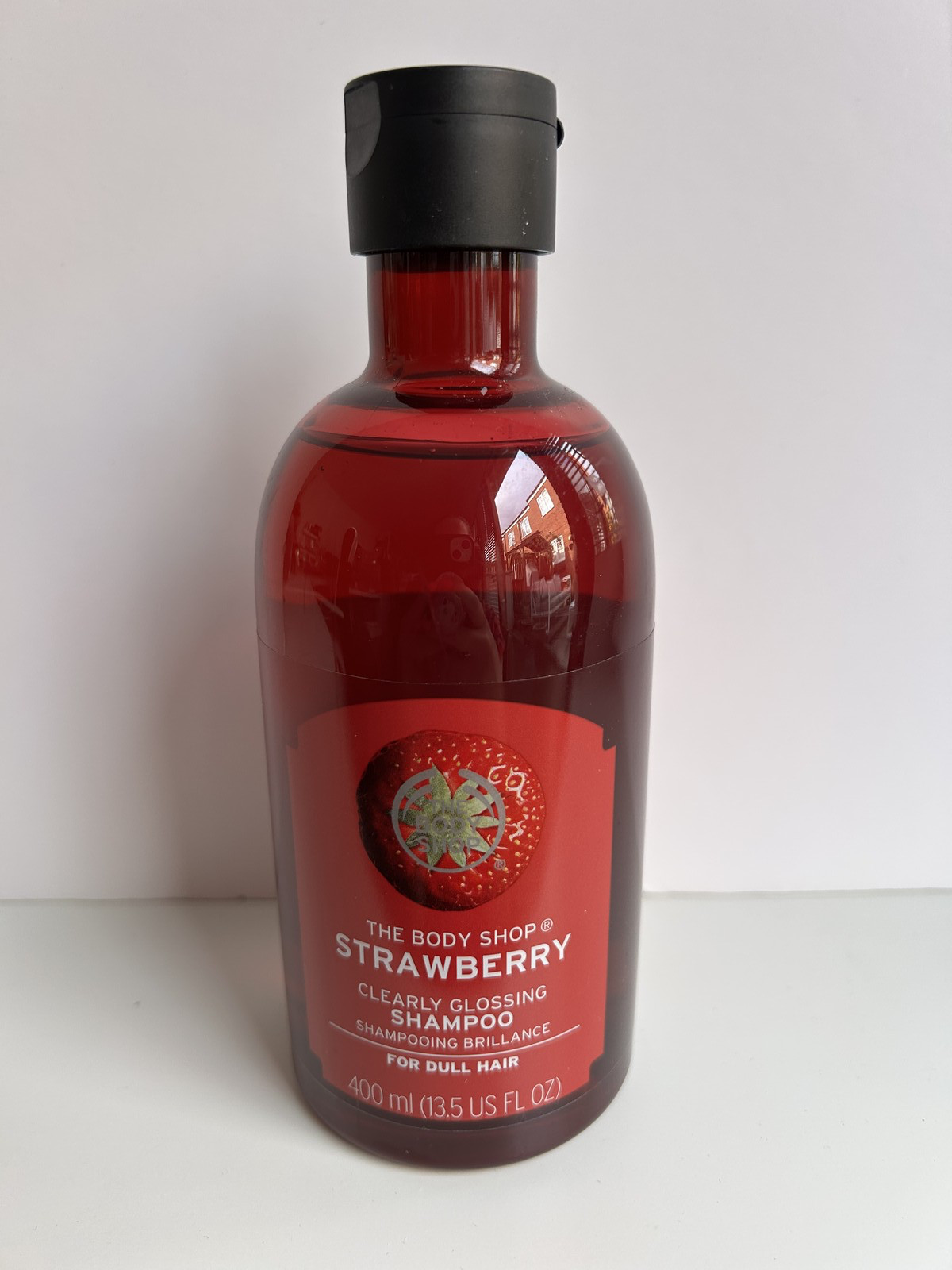 The Body Shop Strawberry Glossing Shampoo 400ml for Dull Hair