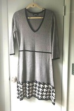Nine West casual 3/4 sleeve v-neck sweater dress M black white houndstooth