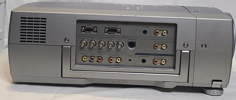 Vintage Sanyo PLV-60HT Multimedia Projector Working - Retired Great Condition  - Image 3 of 4