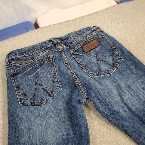 Wrangler Retro Jeans Mens 32x36 Blue Slim Straight Leg Faded Dark Wash Western - Picture 8 of 10