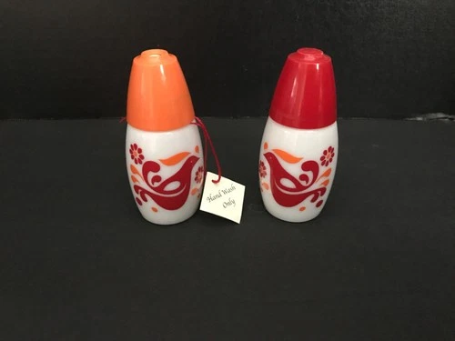 Vintage Gemco Friendship Salt and Pepper Shakers - Pyrex