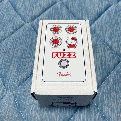 Fender x Hello Kitty weißes Fuzz-Pedal Gitarreneffekte neu online limitiert