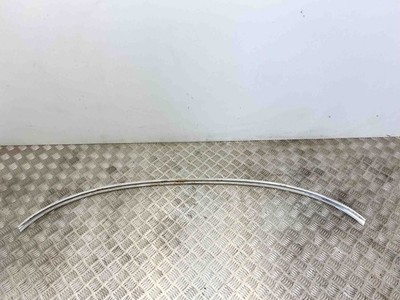 MERCEDES-BENZ SL R107 Lower windshield trim A1076711430 5.6 Benzin 23665081