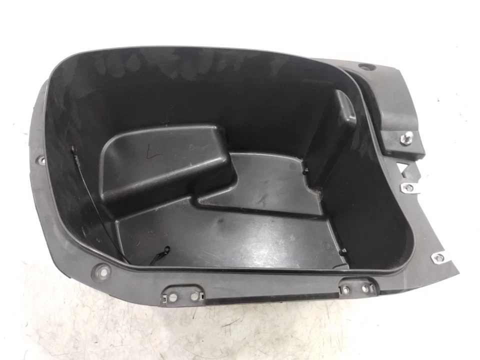 2011 Can-Am Spyder RT 990 Left Saddlebag Storage Luggage Box Housing - Image 2 of 4