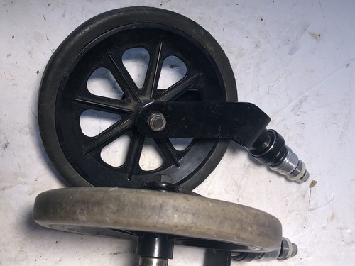 Invacare 97E front caster wheels with forks for power wheelchair - Picture 6 of 9