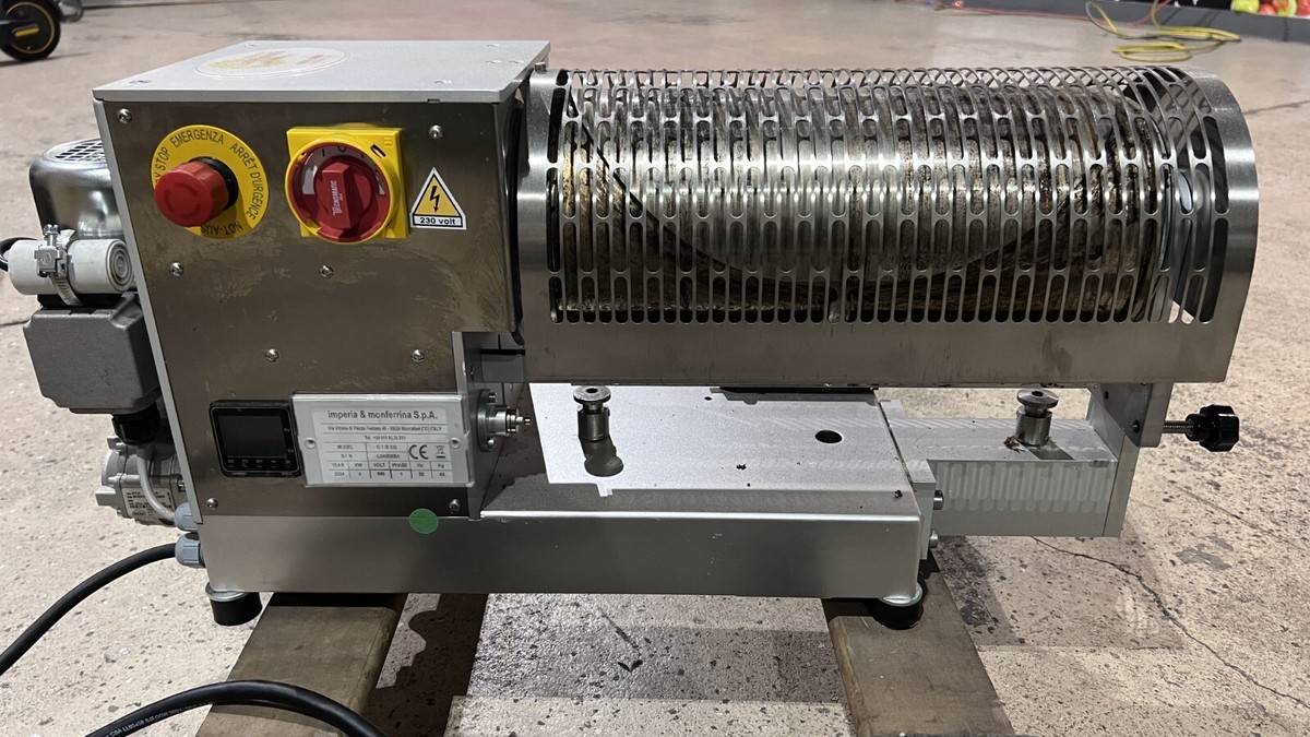 c e lipe machine shop mahan The Grill of India in Flint. How many times did we say good in this video? Automatic Crepes Machine - La