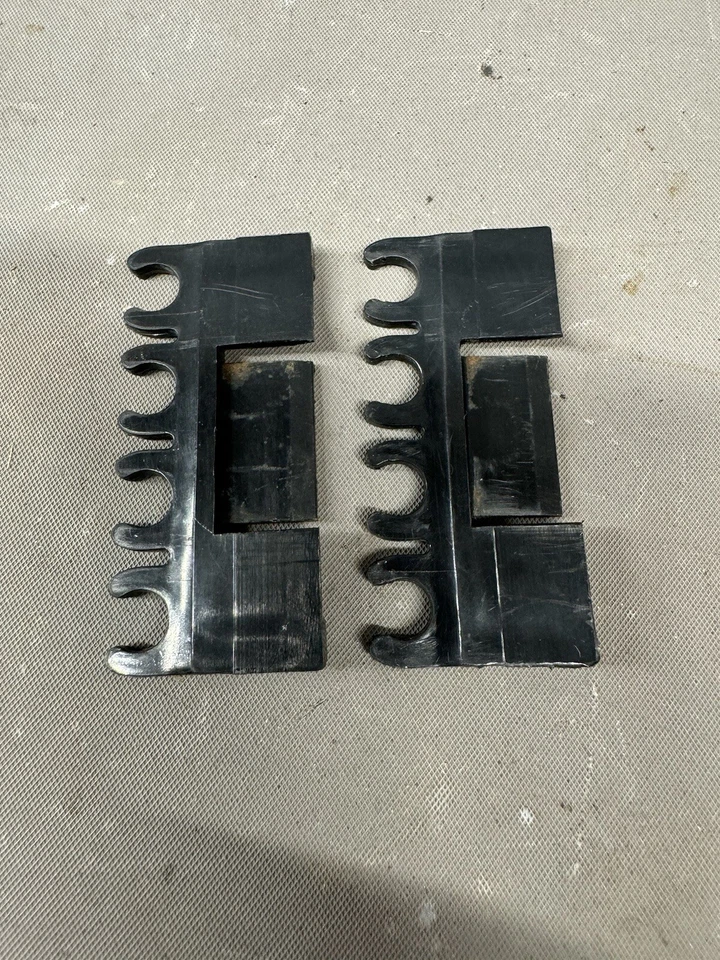 Ford Galaxie Mustang 289 302 1965-1973 soporte de bujía cubierta de válvula OE Foto 4 de 4