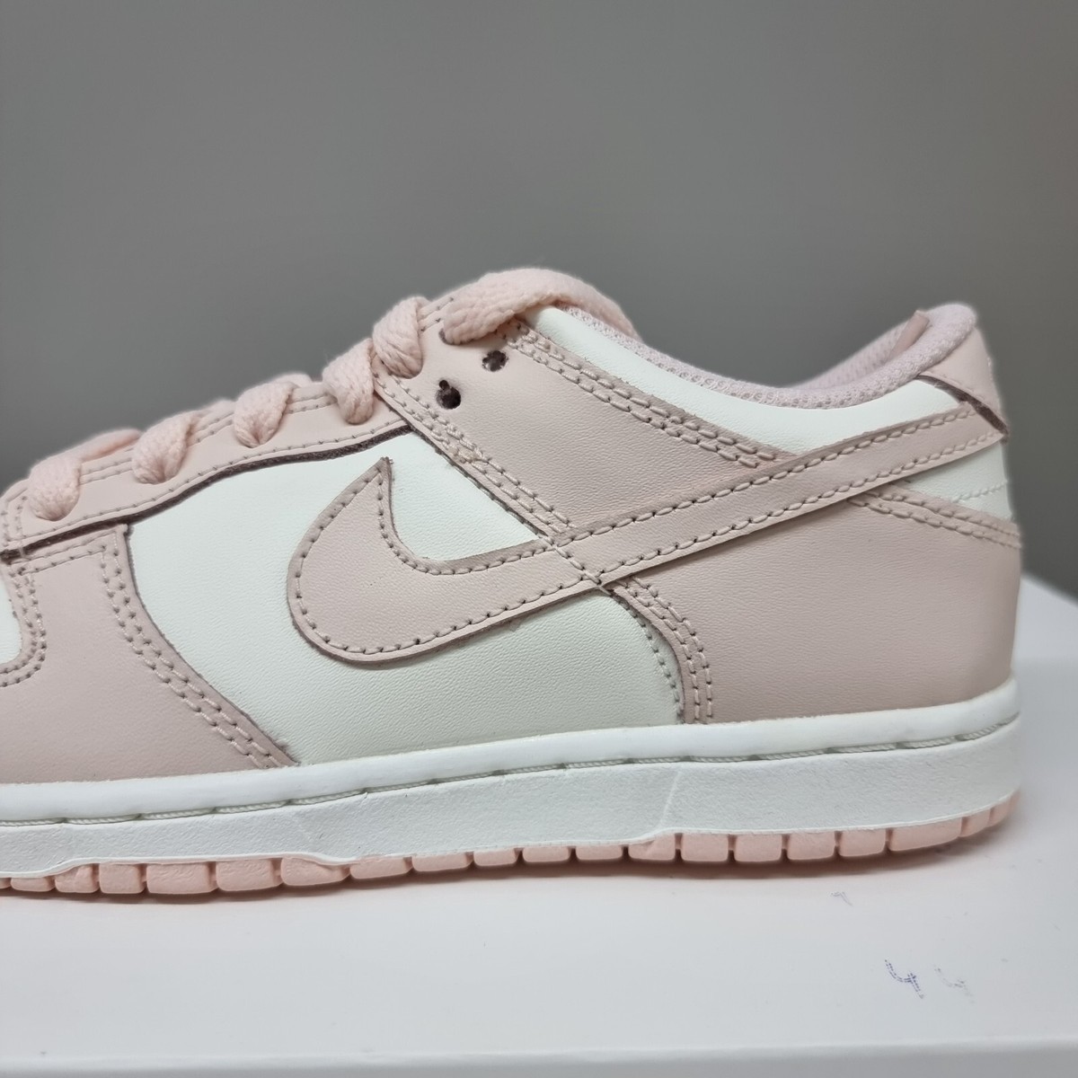 jordan dunk orange pearl