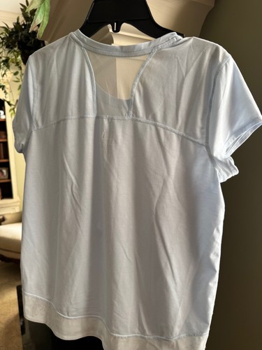 Athleta Girl Active On The Move Mesh T-Shirt Light Blue Size XL (14) PRETTY - Picture 7 of 9
