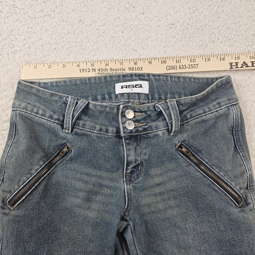 Pantalones de mezclilla RSQ para mujer 26 azules acampanados carga tiro bajo cremalleras abrazadores de cadera Y2K - Imagen 5 de 17