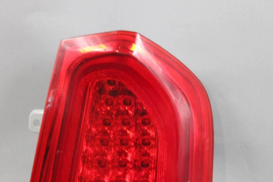 Right Passenger Tail Light Chrome Trim Fits 2015-2023 CHRYSLER 300 OEM #40956 - Image 2 of 4