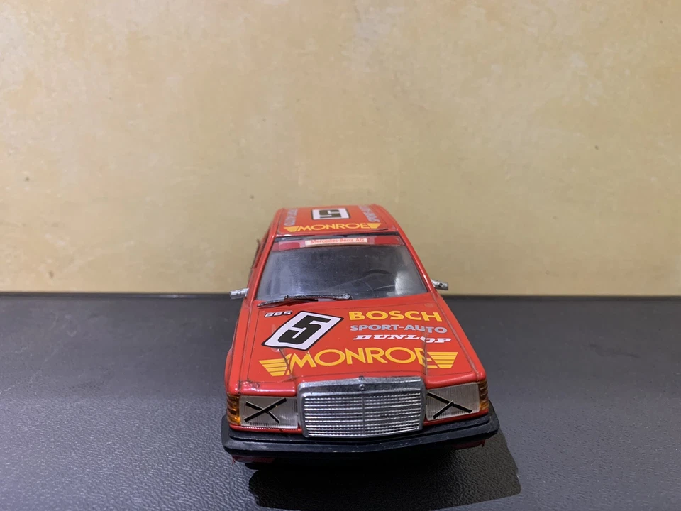 Burago   1/25 MERCEDES 190 E MONROE BOSCH #5 ROSSO VINTAGE - Immagine 3 di 4