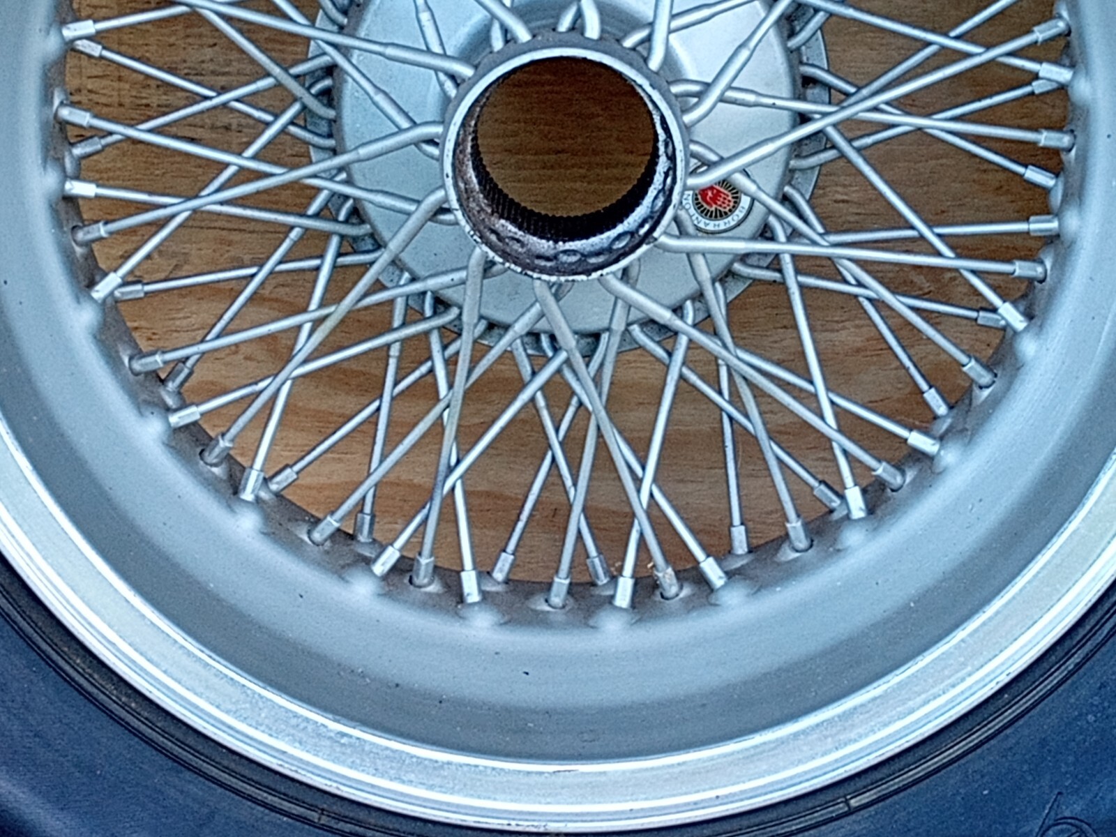 Ferrari 410S Borrani Wire Wheels_42 Rudge Hubs_16X5.5_RW3241_55-56_Dunlop Tires