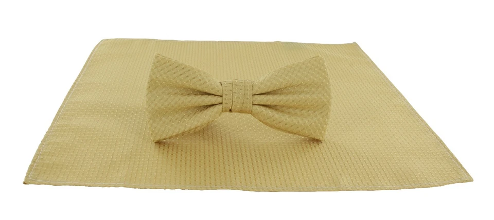 Michelsons of London Semi Plain Bow Tie & Pocket Square Sets - Image 2 of 4