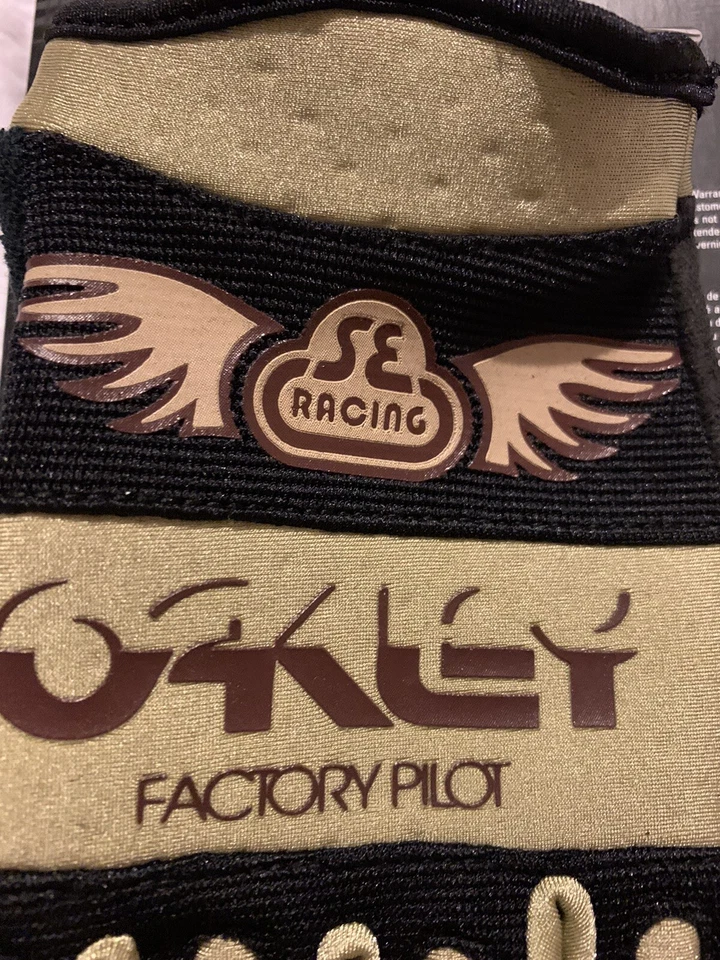 RARO🔥 Guantes de Piloto Oakley x SE Bicicletas Carreras Fábrica Edición Limitada Medianos Para Hombres Foto 4 de 4