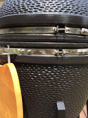 Junta NEGRA Alta TEMPERATURA Negro Fuego VISION Kamado Fumador Parrilla Autoadhesiva LavaLock - Imagen 4 de 5