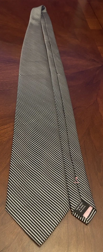 Corbata de cuello All About rosa negra hecha a mano 100 % poliéster para hombre hecha en China Foto 3 de 4