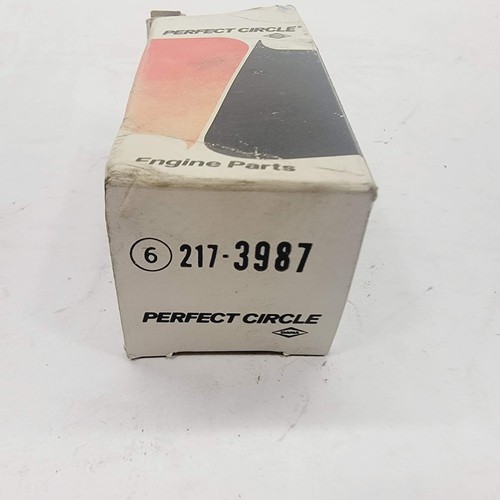 Set of 6 Perfect Circle 217-3987 Intake Valve Guide, for Land Cruiser 67 - 92 - Picture 2 of 2