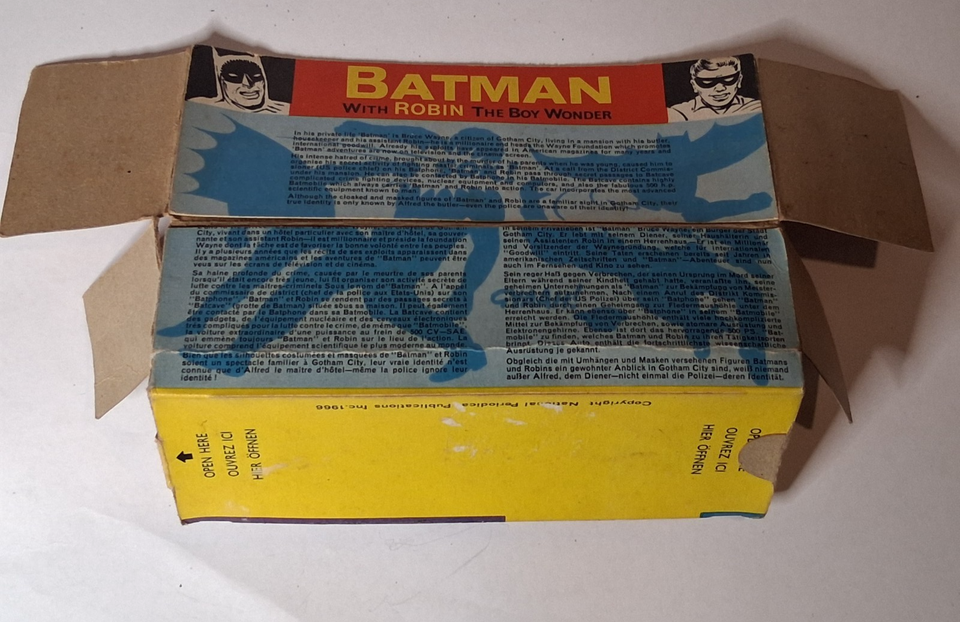 Corgi Toys 267 Batmobile Red Bats on Gold Hubs 1966 - Boxed First ...