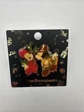 Tokyo Disneyland Disney Christmas Mickey & Minnie Mouse Pin Set on Card