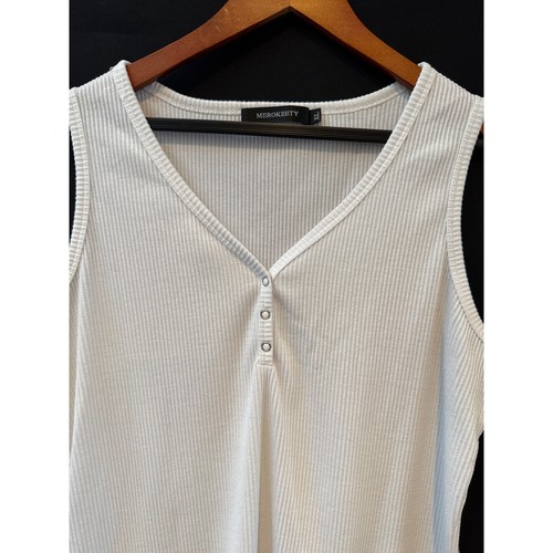 Women’s Merokeety V Neck White Tank Top XL - Picture 2 of 4