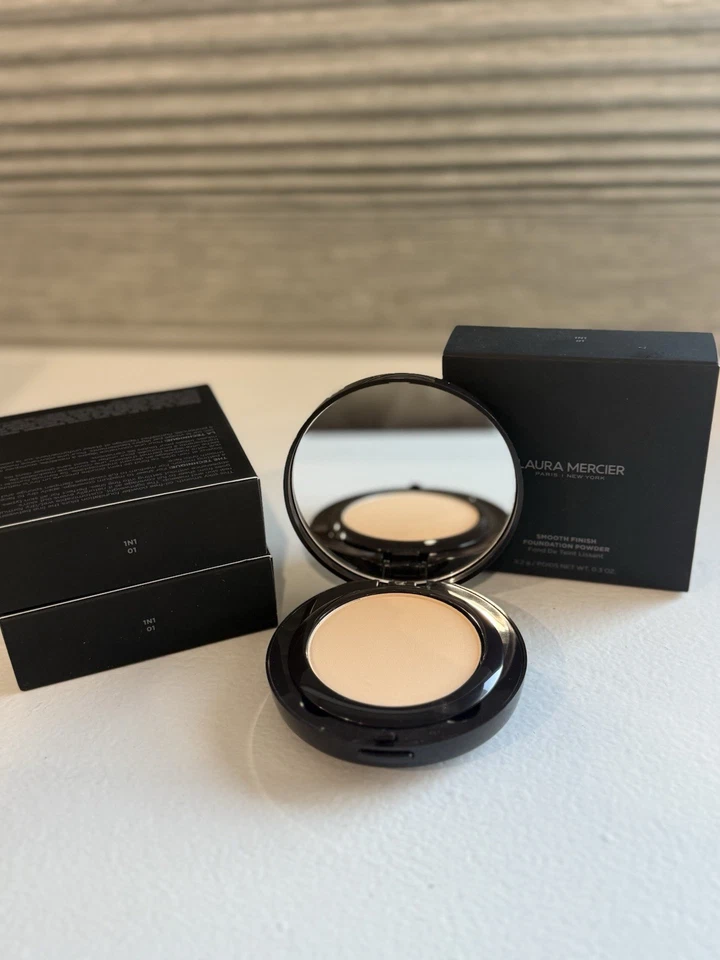 Laura Mercier Smooth Finish Foundation Powder 1N1 01 ~ 9.2 g / 0.3 oz NEW!! - Image 3 of 4