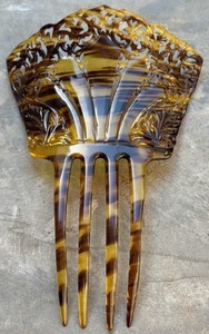 Large Celluloid Mantilla Hair Comb Vintage - 6.25 in