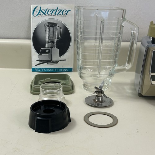 Vintage Osterizer Dual-Range Pulse-Matic 16 Blender with Glass Pitcher & Booklet - Picture 19 of 20