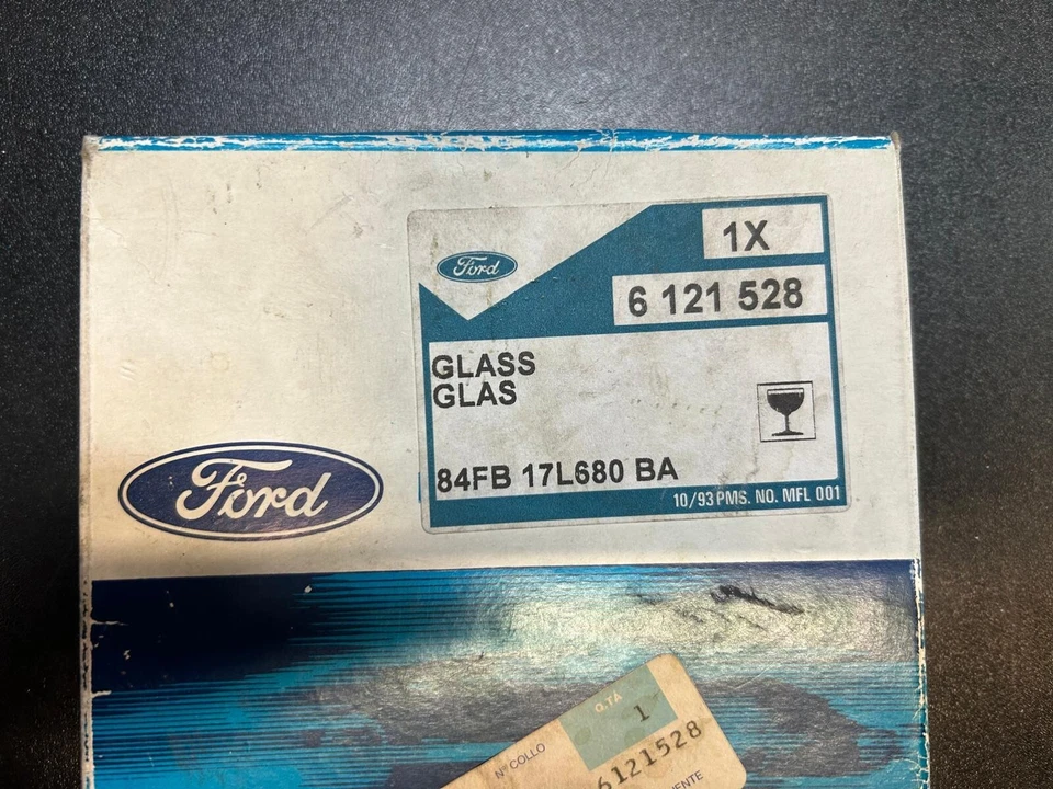 Vetro retrovisore nudo manuale esterno Dx destro Ford Fiesta MK2 1983-1988 - Immagine 3 di 3