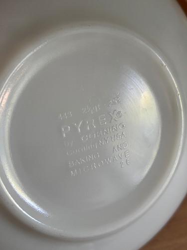 Vintage 1970's PYREX Butterfly Gold Cinderella Nesting Mixing Bowl Set of Three - Picture 10 of 10