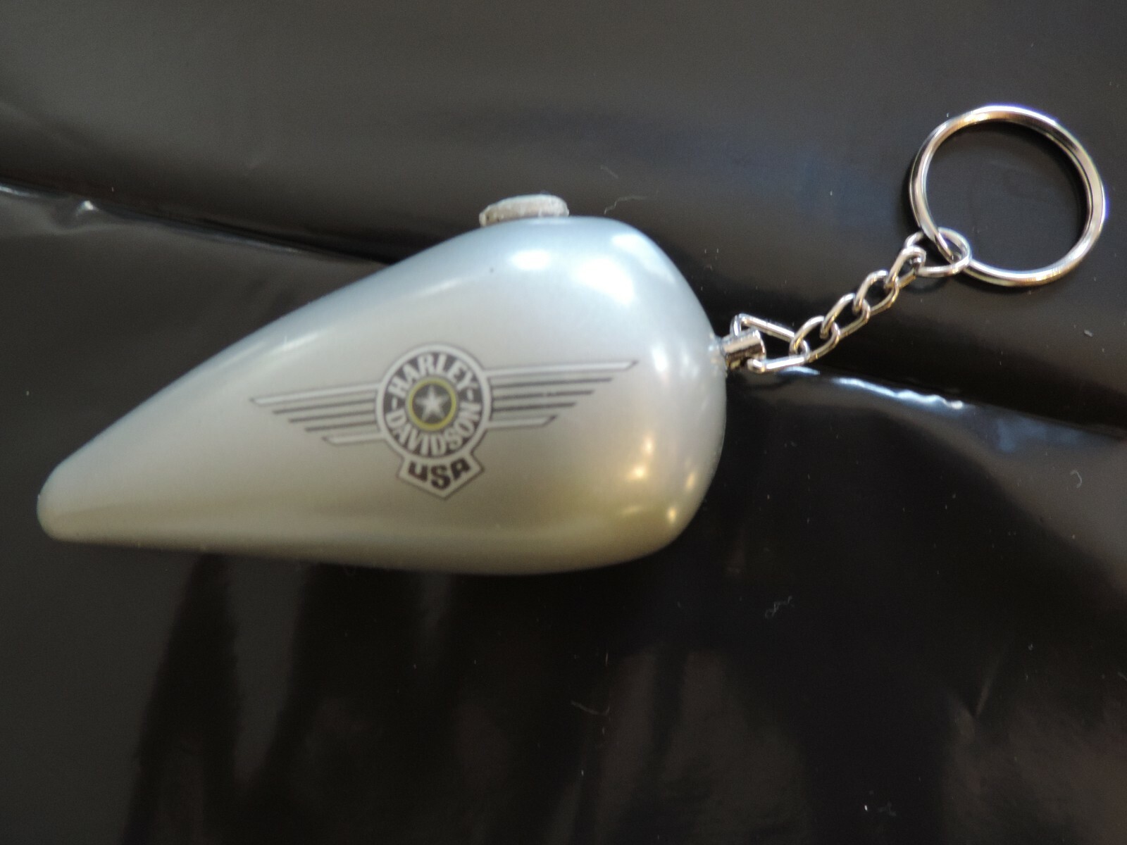 HARLEY DAVIDSON FAT BOY GAS TANK KEY CHAIN SPECIAL EDITION PLASTIC