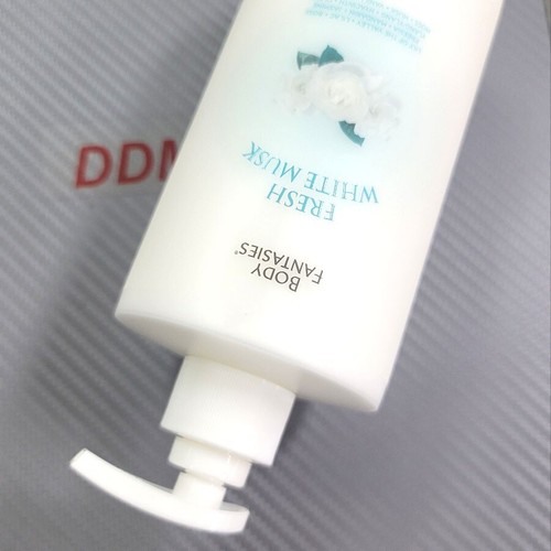 Loción corporal hidratante Body Fantasies Fresh White Musk 500 ml - Imagen 4 de 8
