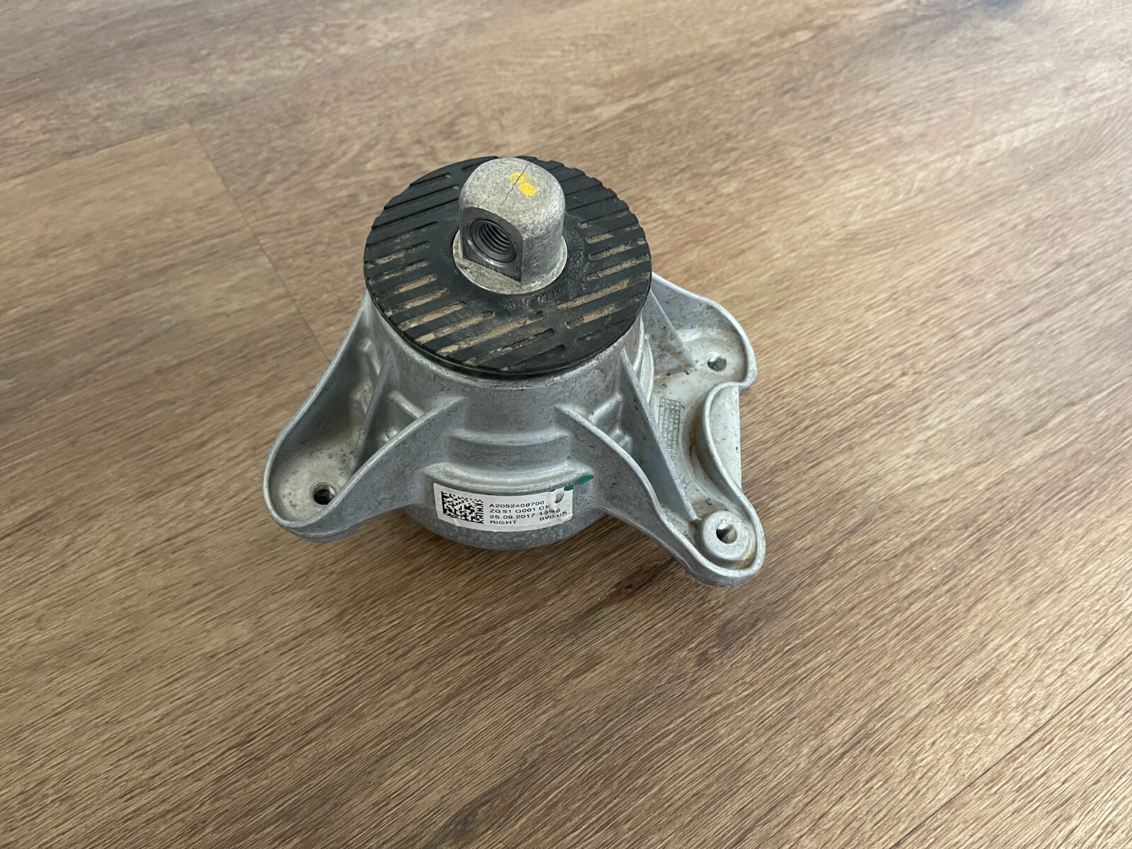Mercedes-Benz C63s AMG W205 Engine Mount right side A2052408700 | eBay 