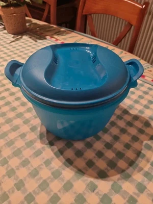 TUPPERWARE cuiseur a riz micro-ondes 2,2L Violet / Rose - Photo 1/4