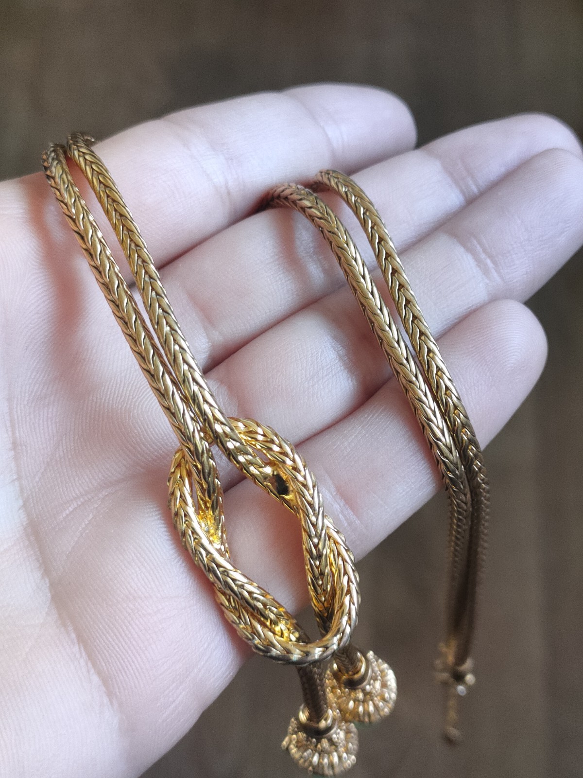 JBK Jacqueline Kennedy Knot Necklace – Gold-Tone Rope Chain with Lion Head 