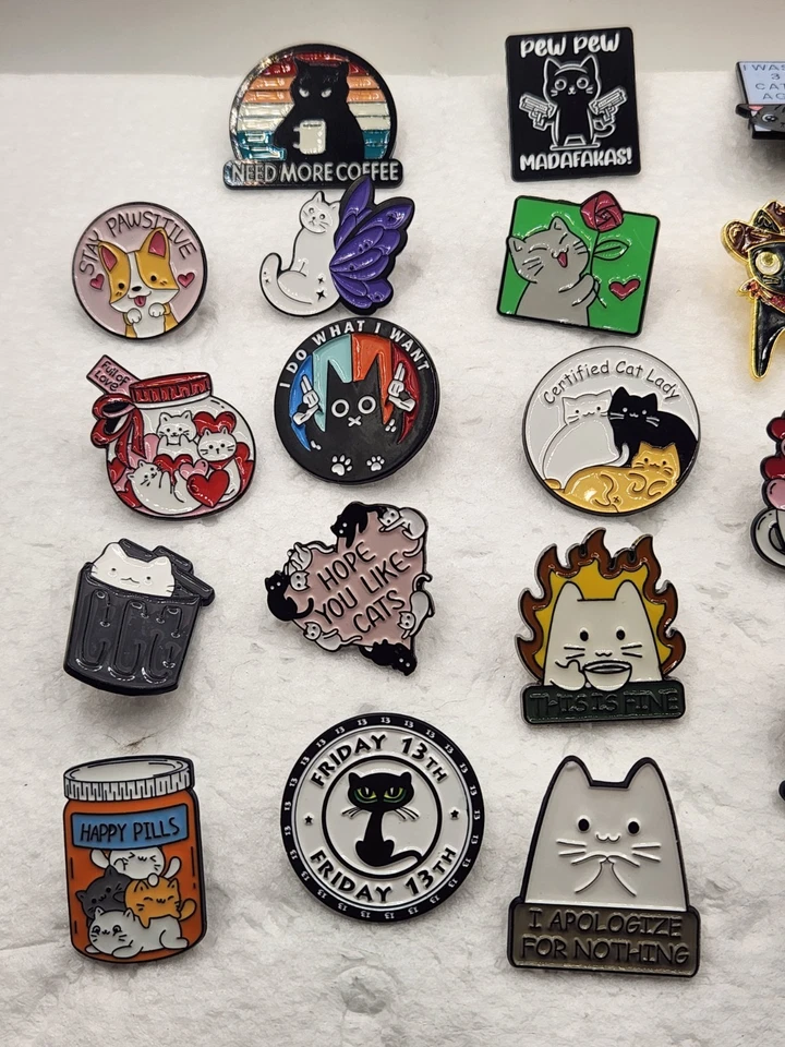 Lote de 25 pinos de esmalte fofos e atrevidos para gatos meme engraçado coleção broche gatinho presente - Imagem 2 de 4