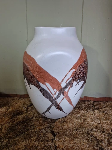 Haeger Pottery #4186 Vase White Earth Wrap 11.5in